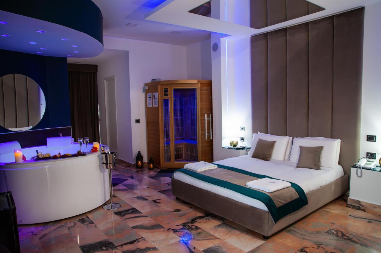 Hotel Ibisco Suites & Relax Pozzuoli Exterior photo