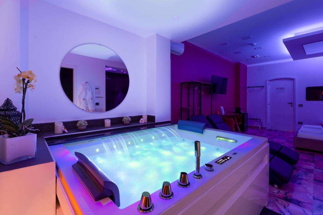 Hotel Ibisco Suites & Relax Pozzuoli Exterior photo